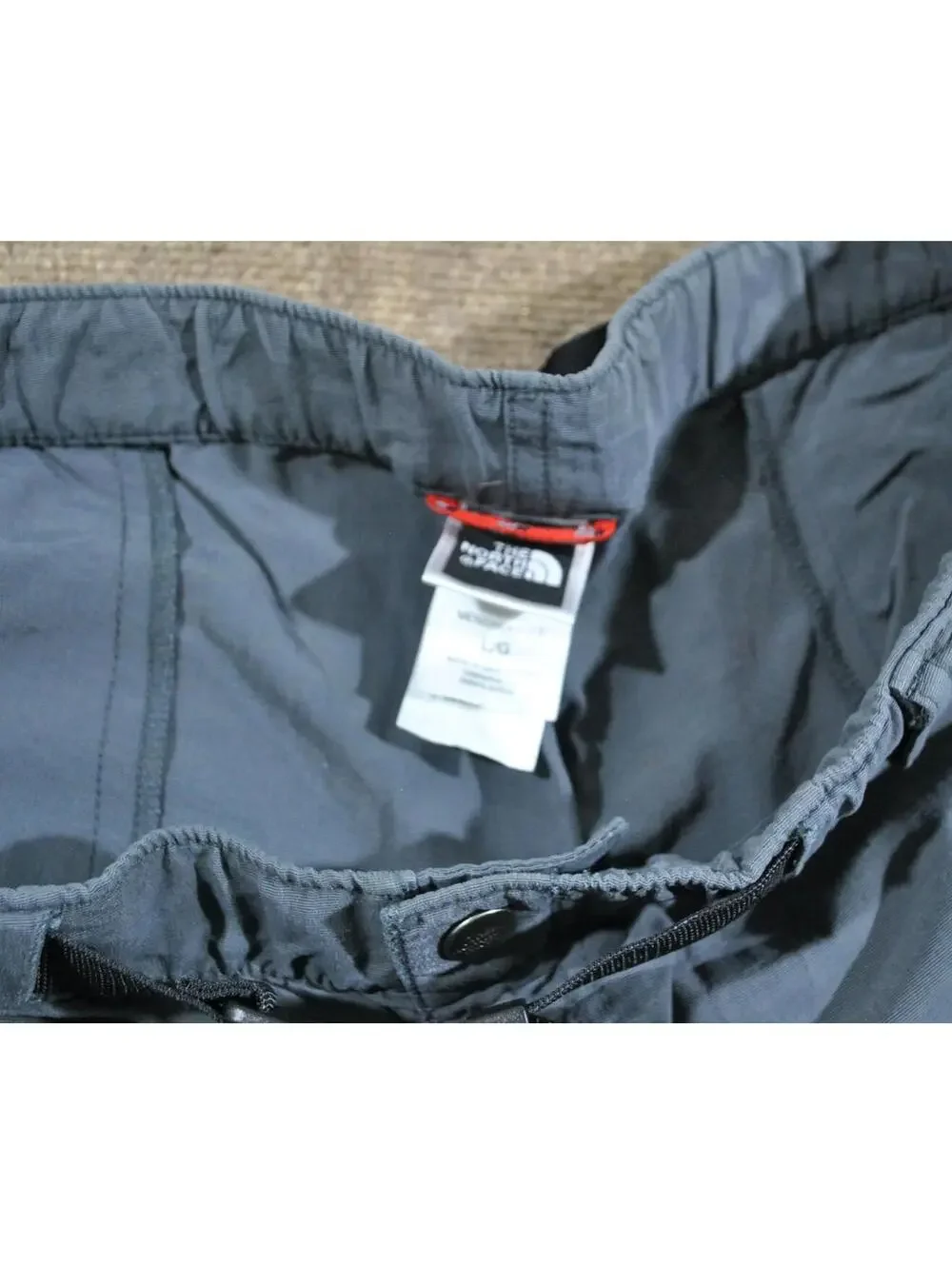 The North Face Mens Hiking Outdoors Athletic Beach Gray Belt Shorts Size Large